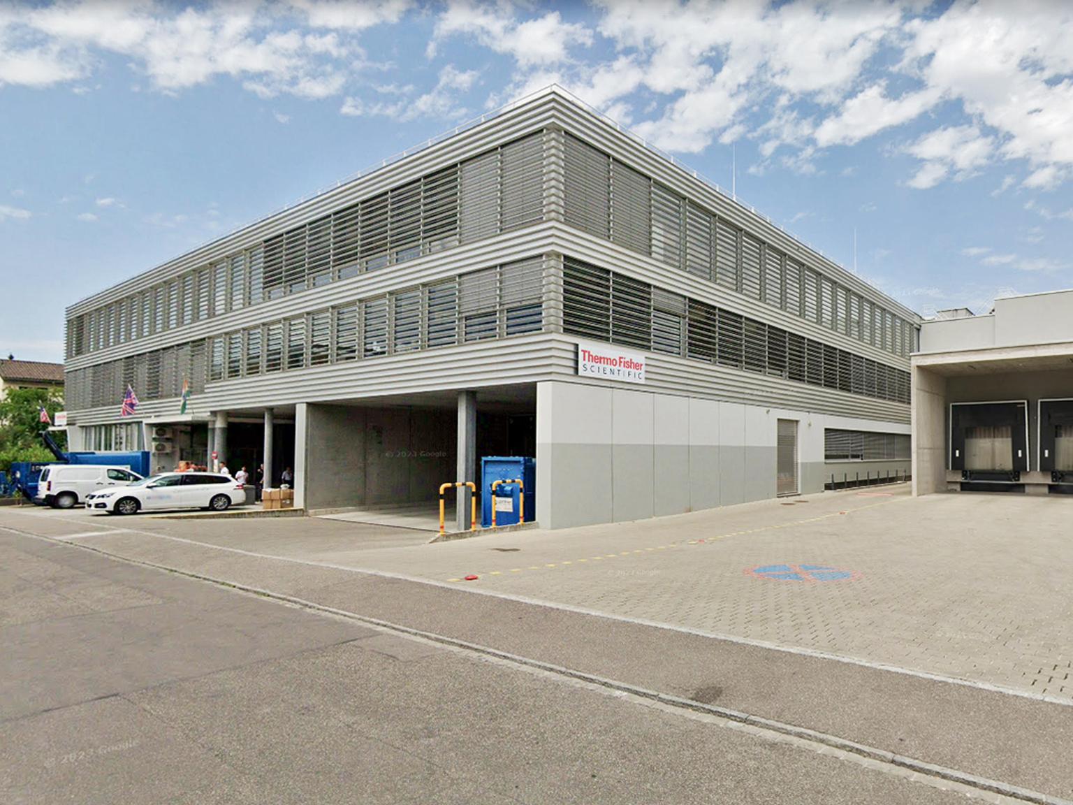 Bild von Autonome mobile Roboter sichern 24/7-Medtech-Fertigung