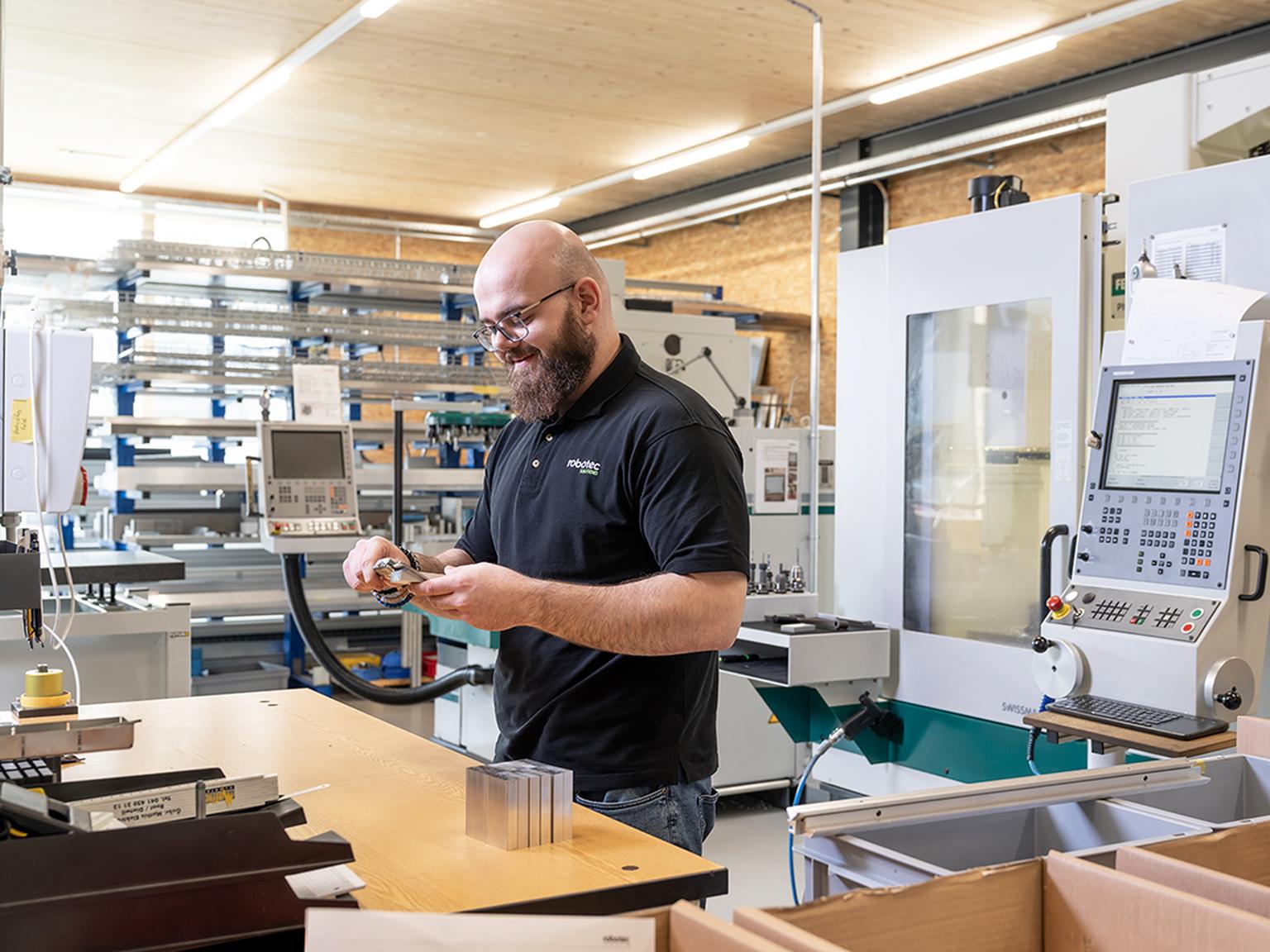 Bild von Polymechaniker / Elektriker für Roboteranlagen
