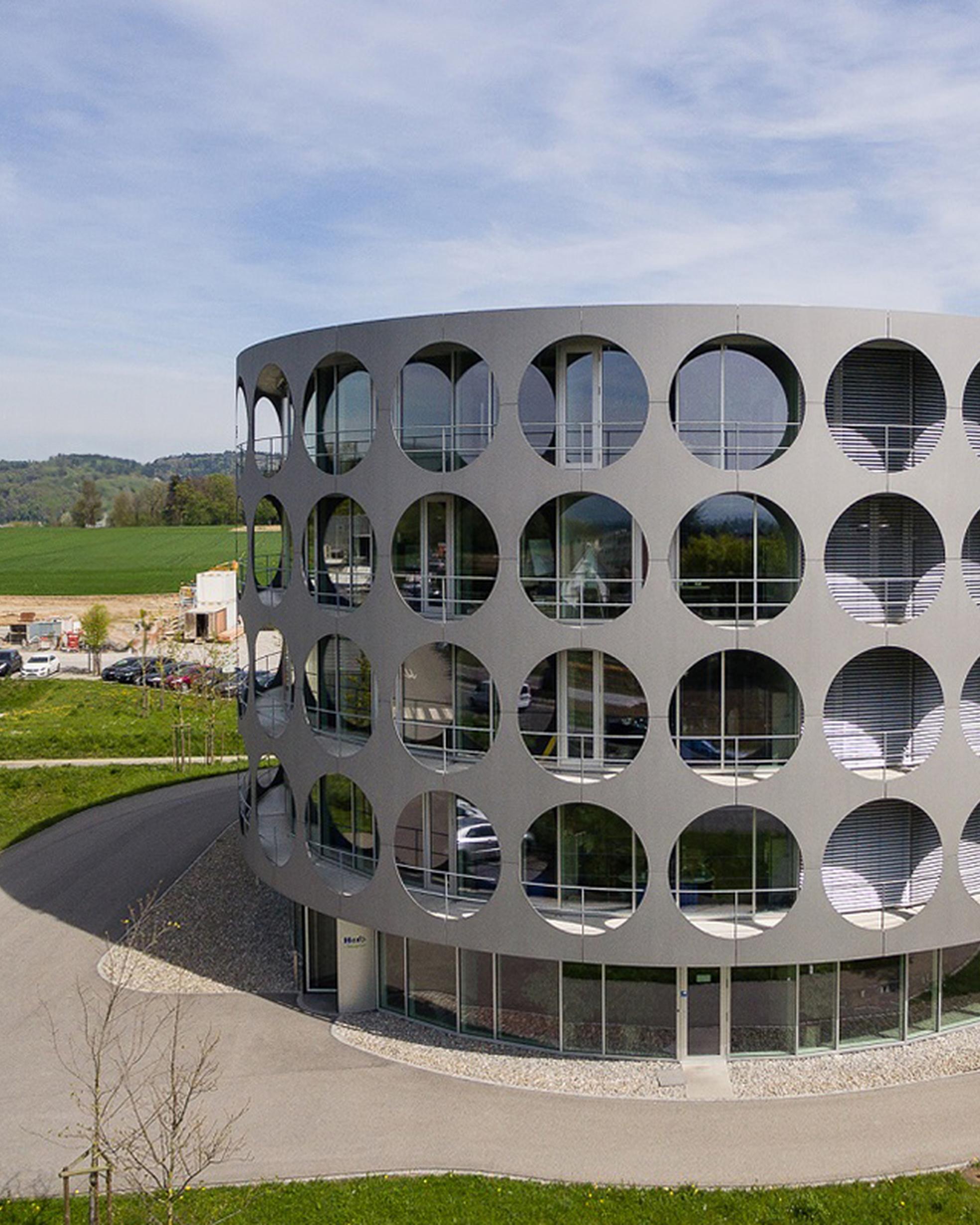 Bild von Vollautomatisches Palettieren von Konfitüre-Kartons
